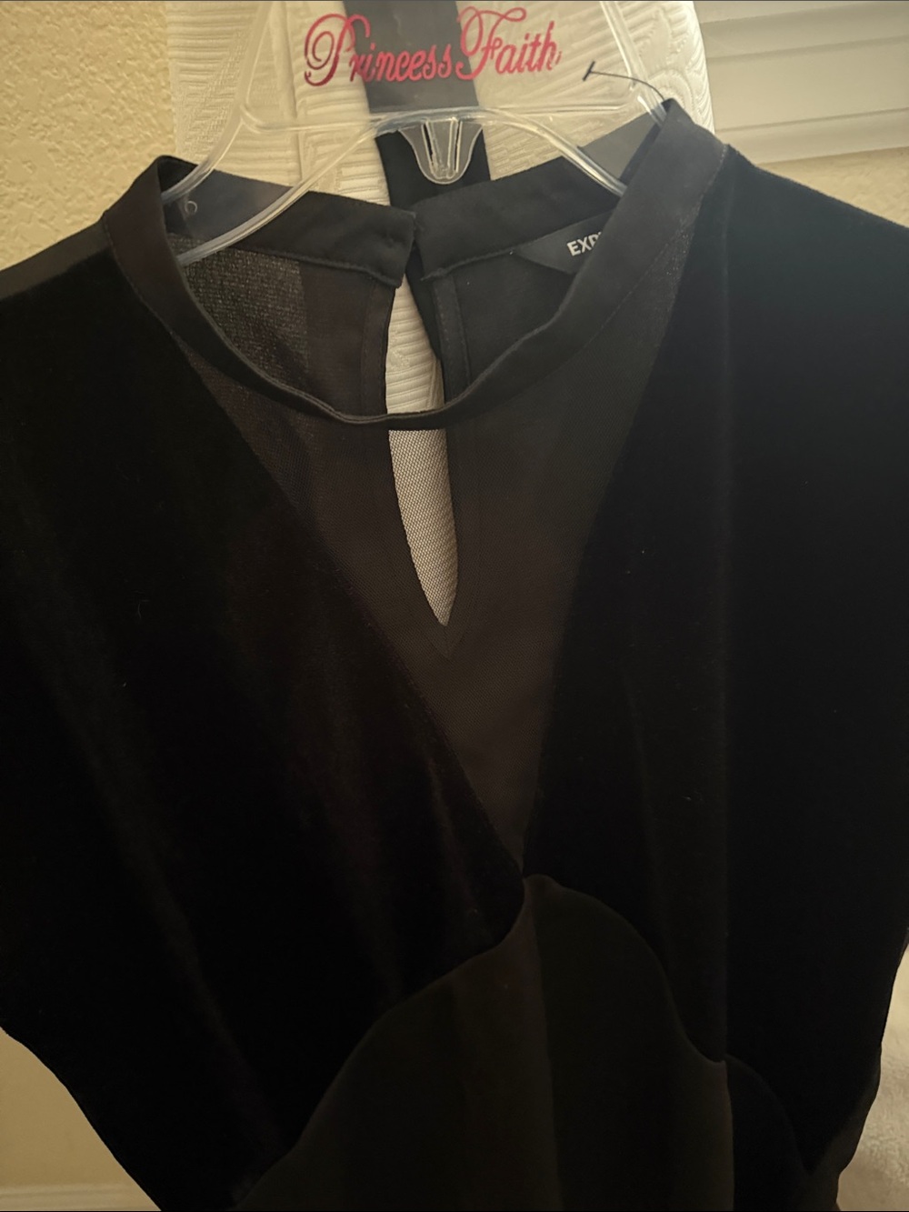 Express Black Mixed-Media Keyhole Short Sleeve Top - Picture 2 of 5